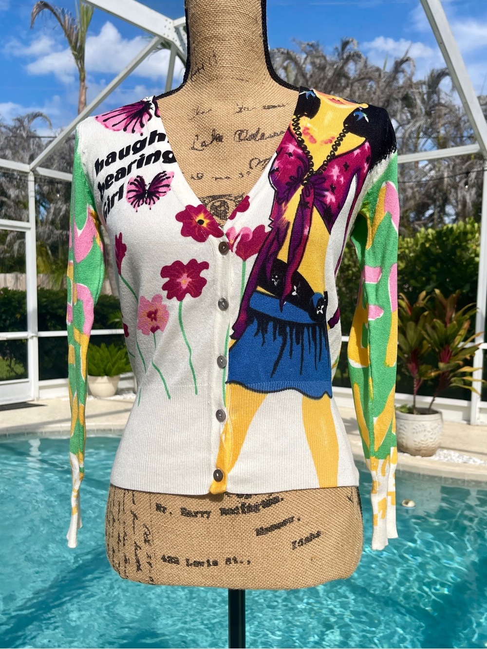 Cute art to wear cardigan